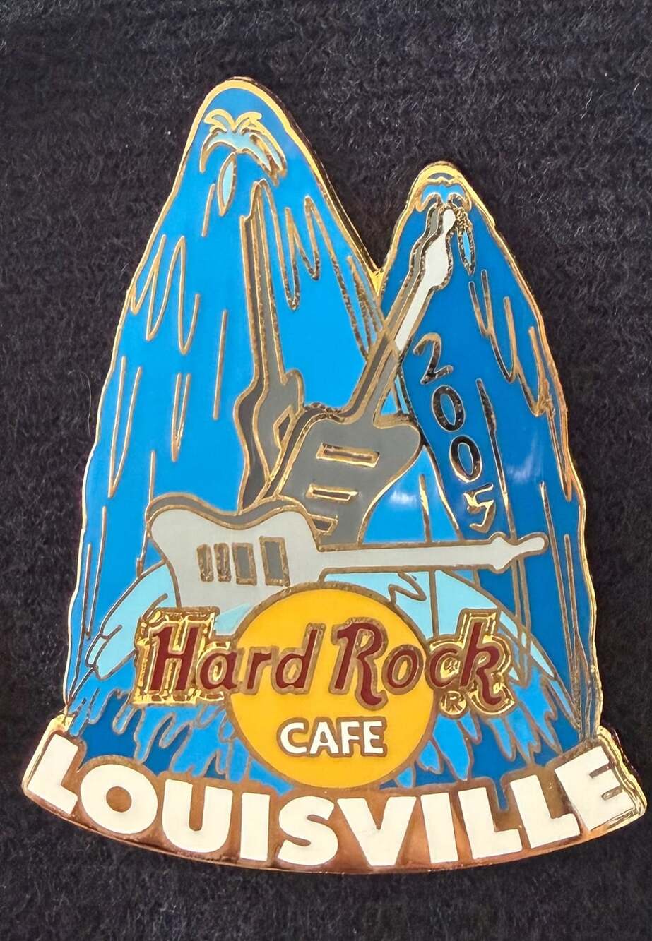Hard Rock Cafe Louisville 2005 Pin